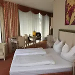 Koncept Benedikt Siegburg