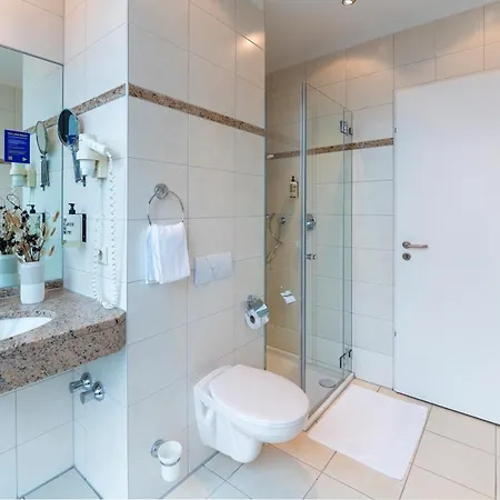 Koncept Benedikt 3* זיגבורג