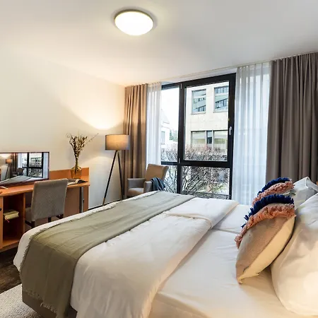 Koncept Benedikt 3* זיגבורג