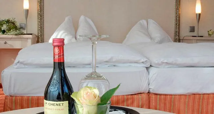 Koncept Benedikt 酒店 锡格堡