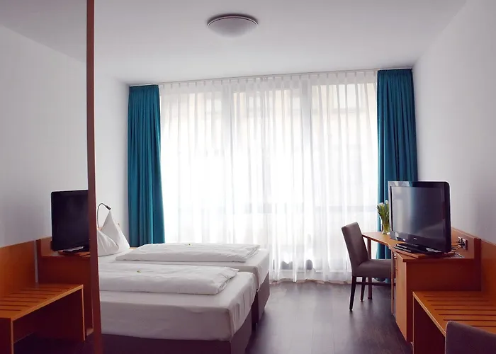 מלון Koncept Benedikt 3*